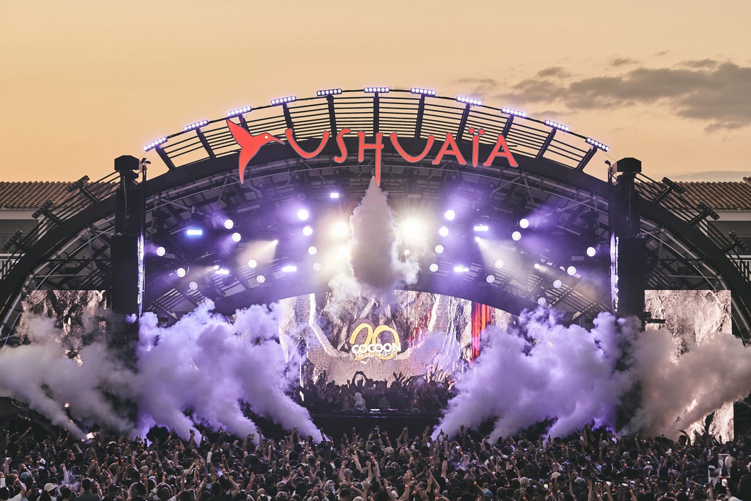 Ushuaïa-Ibiza-Beach-Club-show