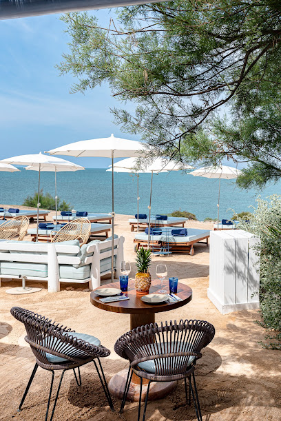 experimental beach - club