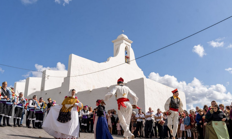 Discovering Sant Rafel: The Heart of Ibiza